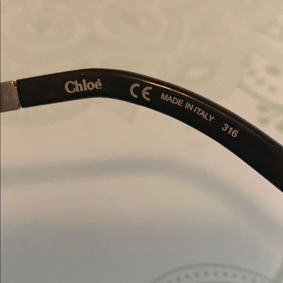 Chloe frames - Picture 2 of 3